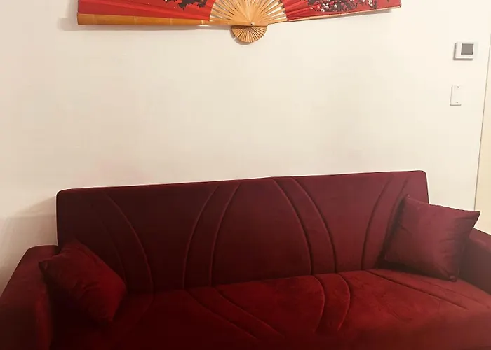 Immota Manet Apartment