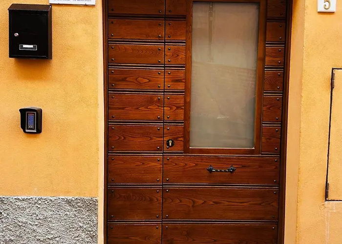 Immota Manet Appartement